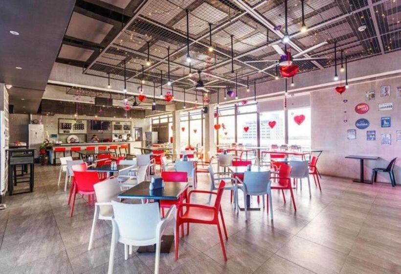 酒店 Reddoorz Plus @ Jones Avenue Cebu