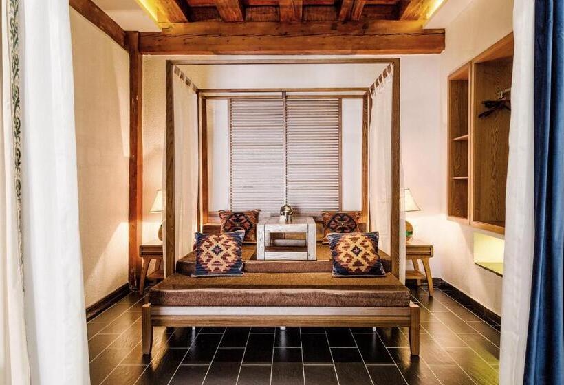 Отель Shangri La Salloi Rustic Luxury