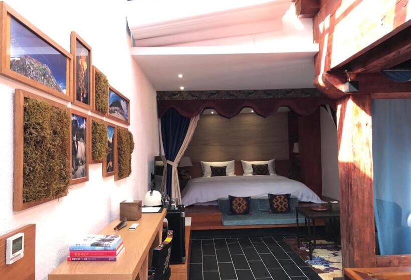 Отель Shangri La Salloi Rustic Luxury