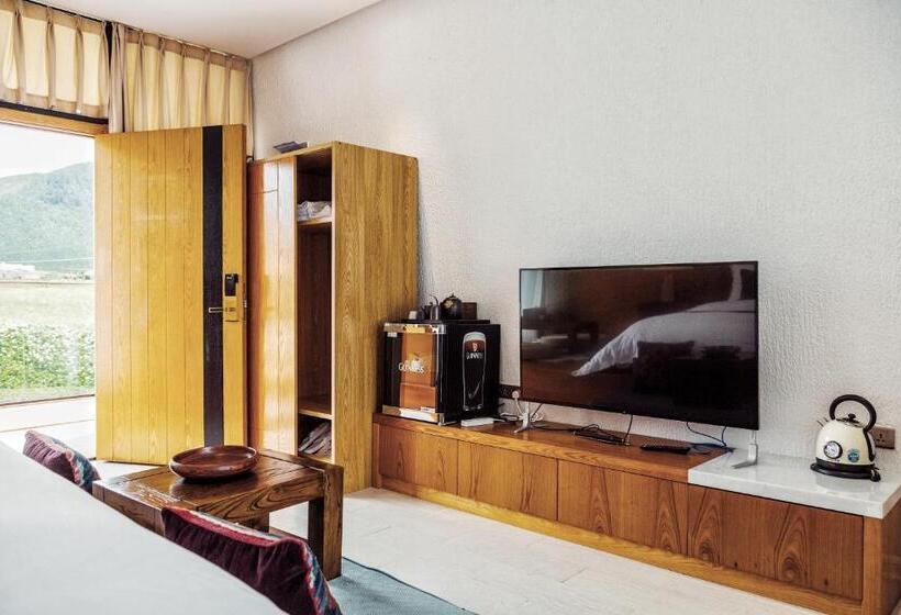 Отель Shangri La Salloi Rustic Luxury