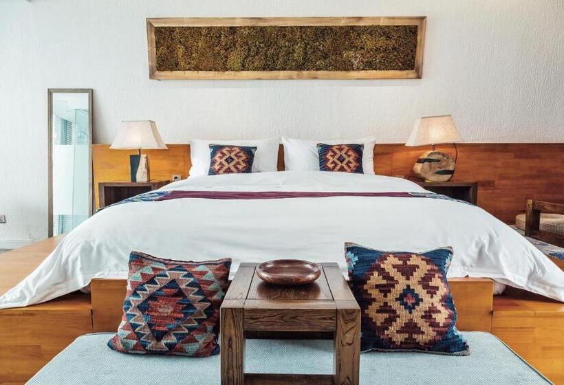 Отель Shangri La Salloi Rustic Luxury