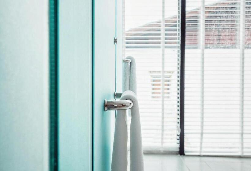 Отель Shangri La Salloi Rustic Luxury