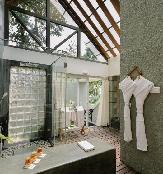 هتل Spicetree Rajakumari