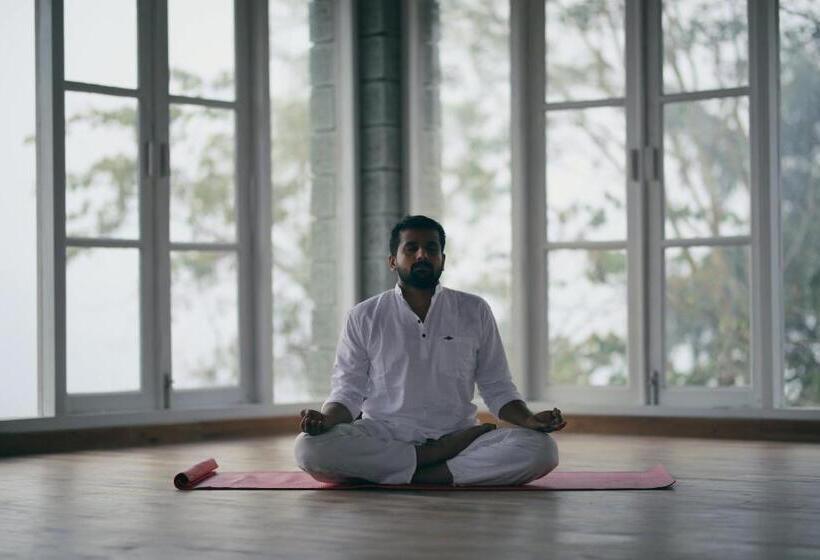 هتل Spicetree Rajakumari