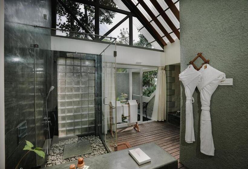 هتل Spicetree Rajakumari