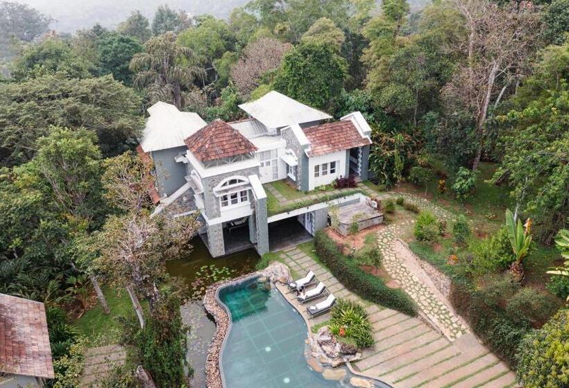 هتل Spicetree Rajakumari