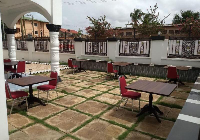 The Winford Boutique Hotel Achimota
