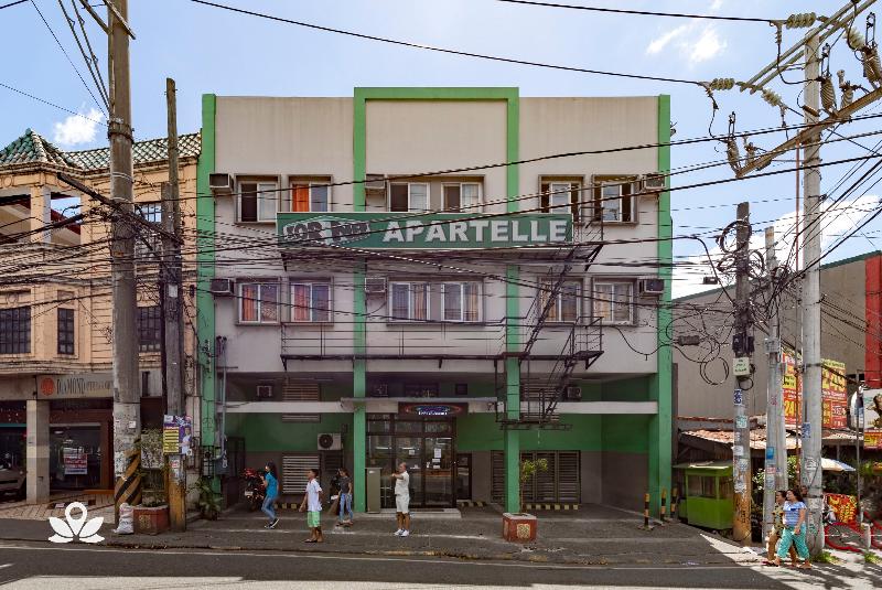 ホテル Zen Rooms Korner  Qc