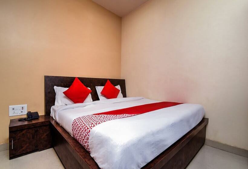 Oyo 19706 Hotel Heaven