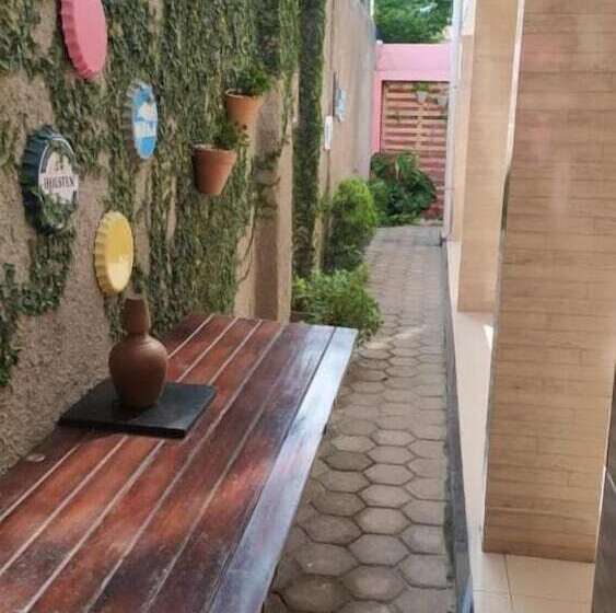 膳宿费 Flat Santa Maria