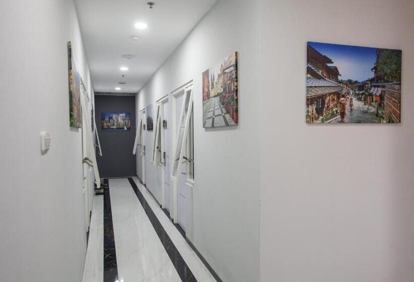 膳宿费 Reddoorz Plus Near Politeknik Negeri Malang