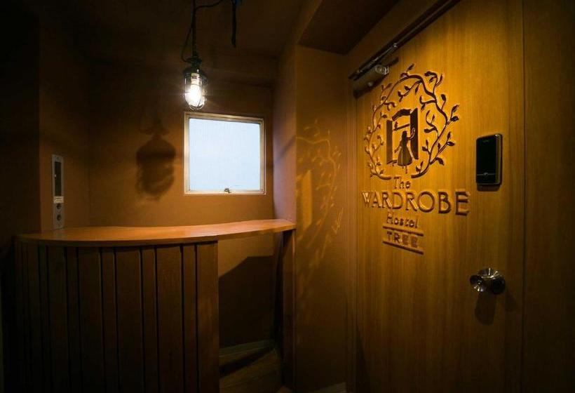 The Wardrobe Hostel Tree Otemachi