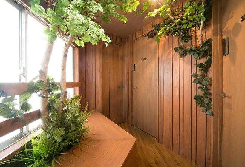 The Wardrobe Hostel Tree Otemachi