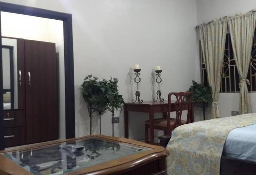 The Winford Boutique Hotel Achimota