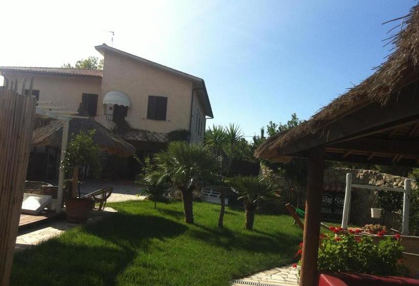تختخواب و صبحانه Villa Mariel   Adults Only Giannella Playa