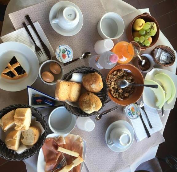 تختخواب و صبحانه Villa Mariel   Adults Only Giannella Playa