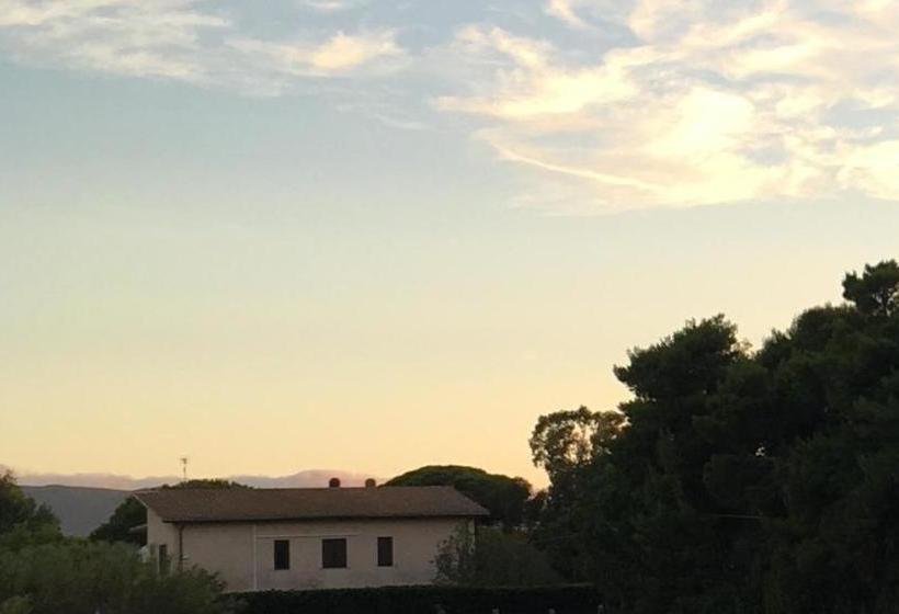 تختخواب و صبحانه Villa Mariel   Adults Only Giannella Playa