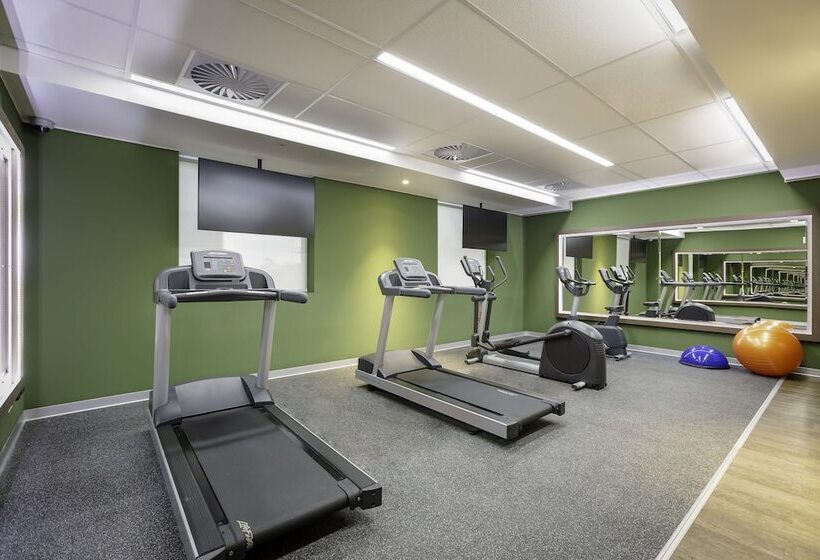 هتل Holiday Inn Piura, An Ihg