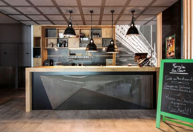 Отель Ibis Budget Cahors