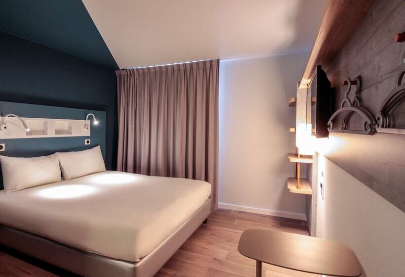 Отель Ibis Budget Cahors