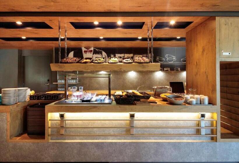 Отель Ibis Budget Cahors