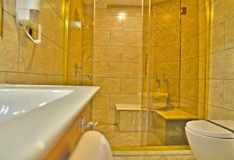 Отель New Garden