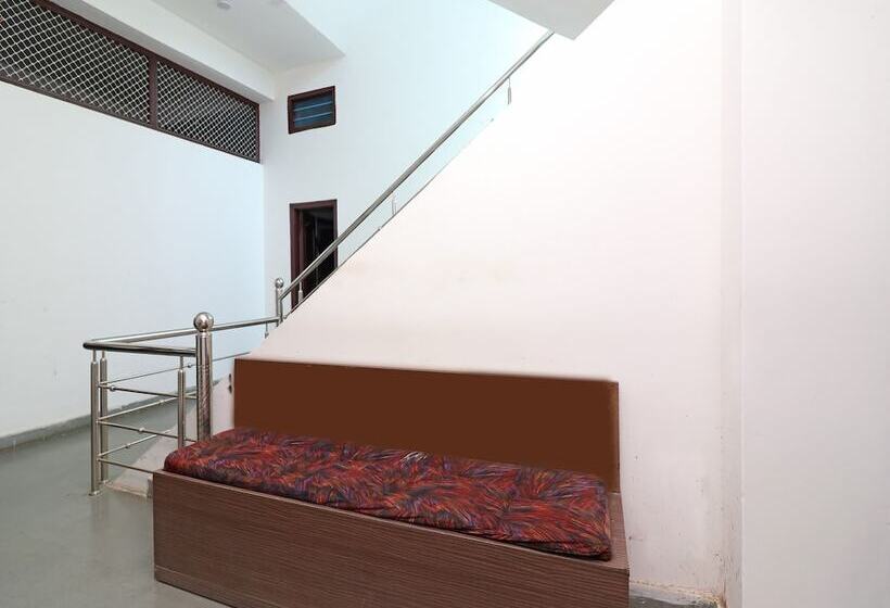 فندق Oyo 19827 Shree Ram Palace