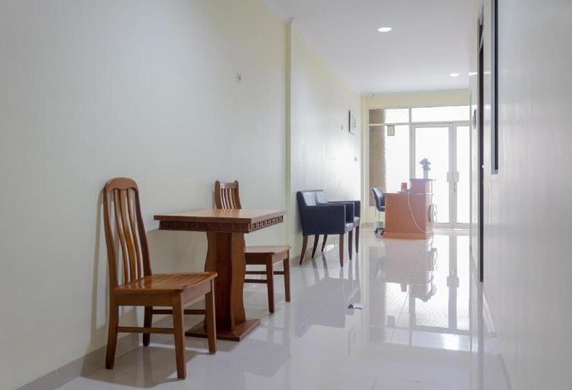 Отель Jo Residence Syariah Redpartner