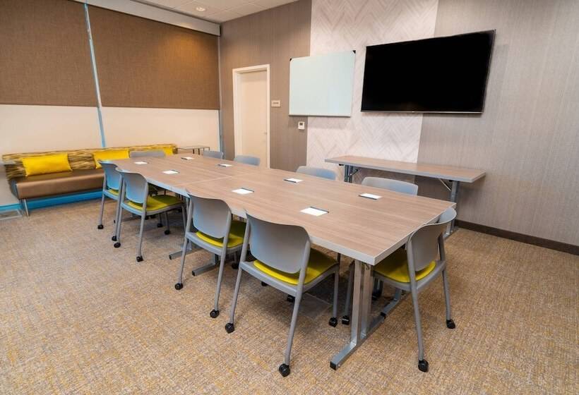 فندق Springhill Suites By Marriott Newark Fremont