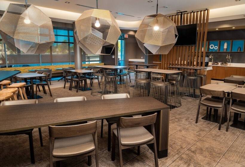 فندق Springhill Suites By Marriott Newark Fremont