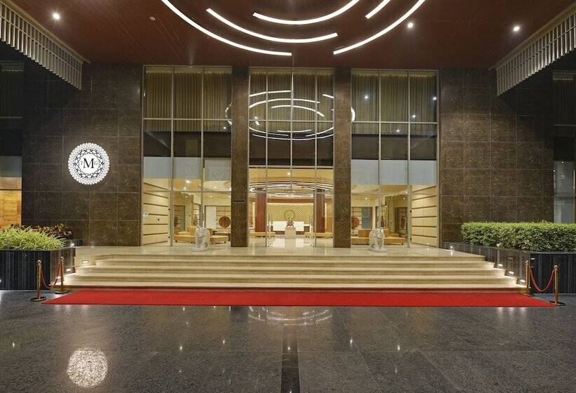 فندق The Maruti Nandan Grand