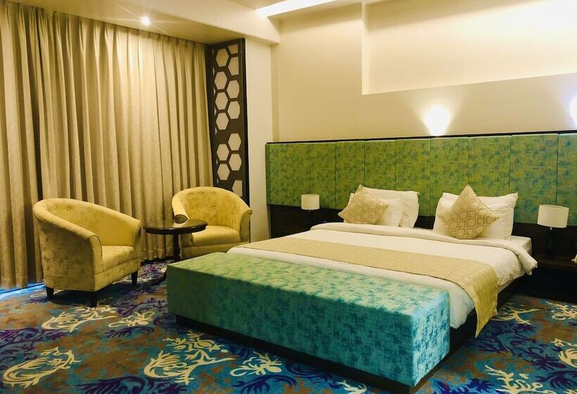 فندق The Maruti Nandan Grand