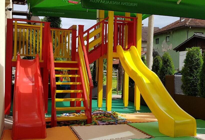 پانسیون Bolero