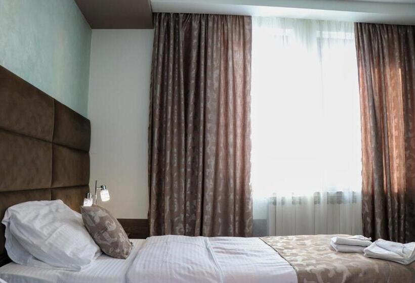 پانسیون Bolero