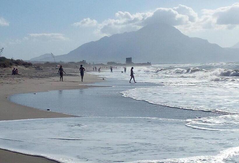 ペンション In Centros Vicino Cefalu Selfchekin