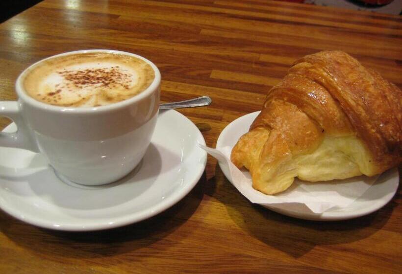 ペンション In Centros Vicino Cefalu Selfchekin