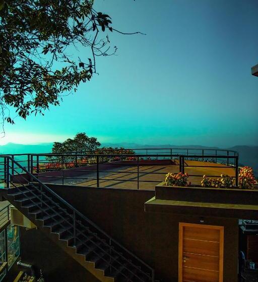 Haze And Kites Resort Munnar