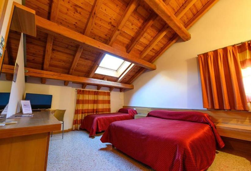 Отель Agriturismo Venice Dolomiti