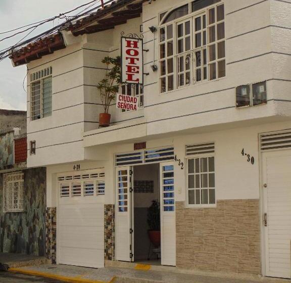 Hotel Ciudad Señora Buga