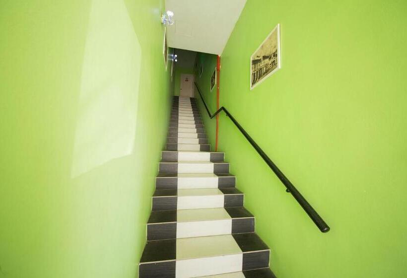 Golden Pearl Hotel Near Universiti Tun Hussein Onn Malaysia Uthm