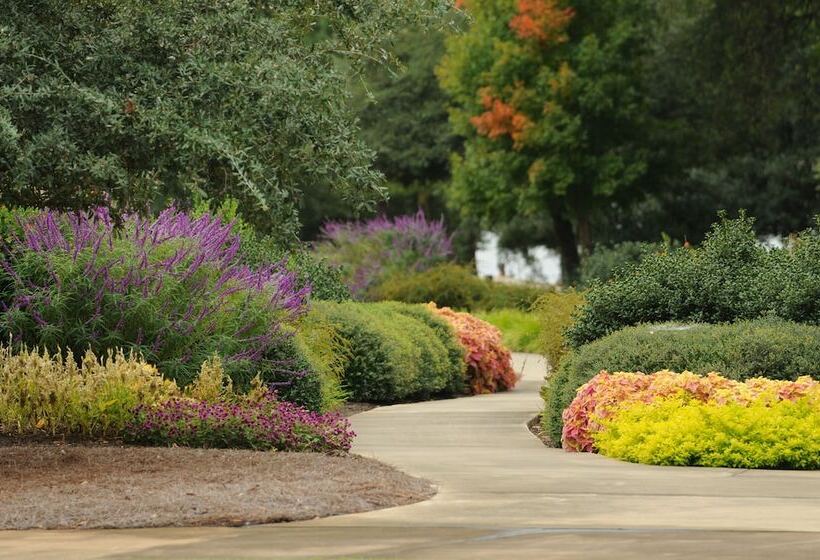 בית מלון כפרי James F. Martin Inn