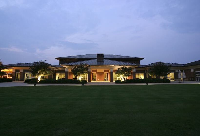 בית מלון כפרי James F. Martin Inn