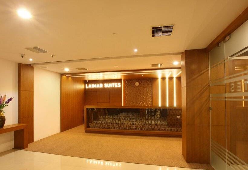 هتل Laimar Suites