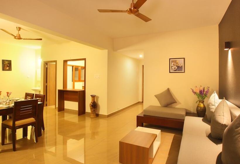 هتل Laimar Suites