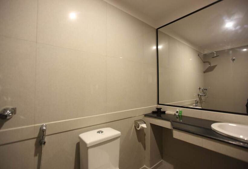 هتل Laimar Suites