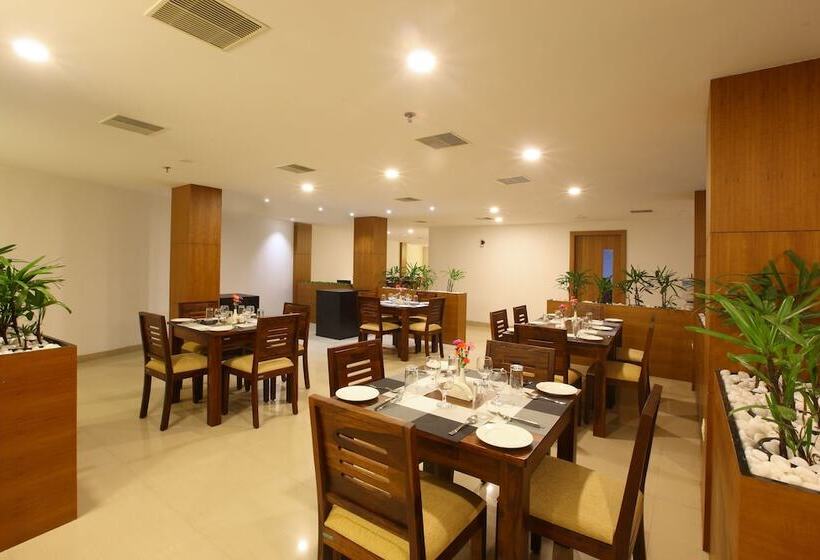 هتل Laimar Suites