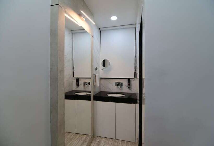 Отель Om Stay Well