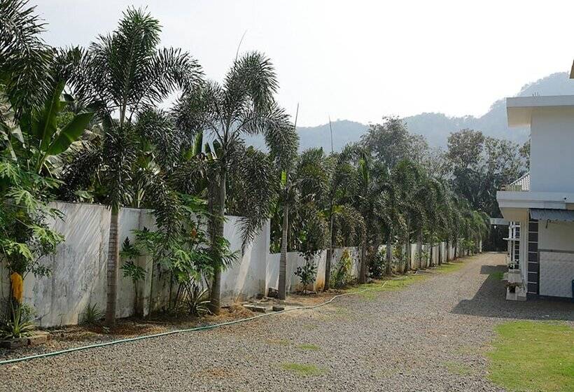 Hotel Oyo 26964 Palm View Residency