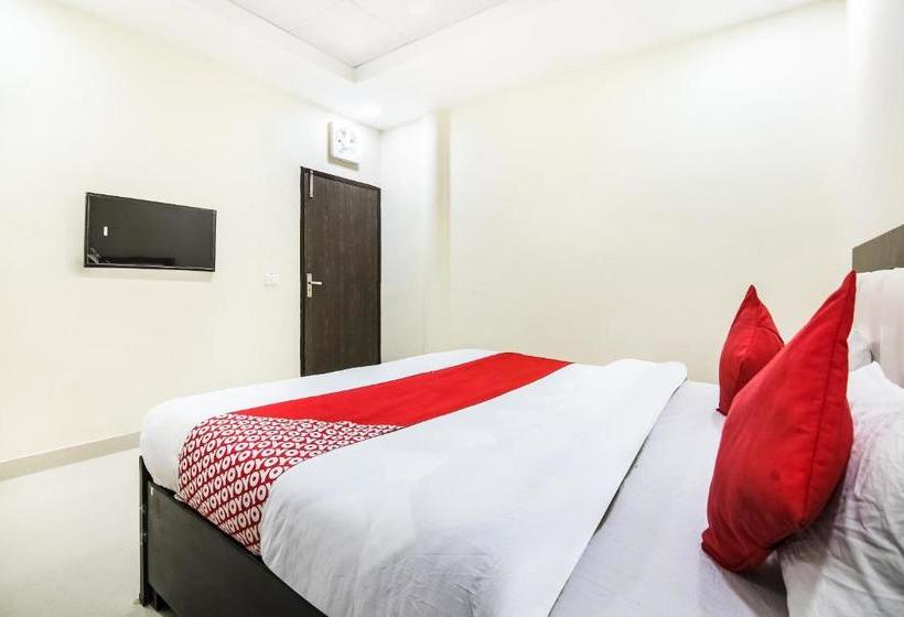 Oyo 15673 Hotel Lotus Inn