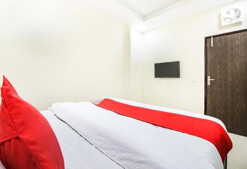 Oyo 15673 Hotel Lotus Inn